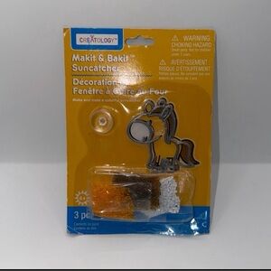 NEW Creatology Makit and Bakit Horse Suncatcher Kit